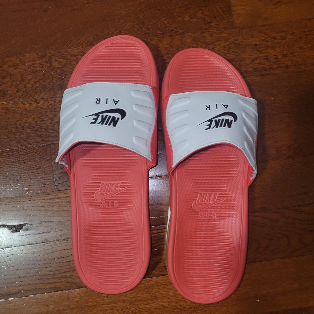 Nike Air Coral and White Slides